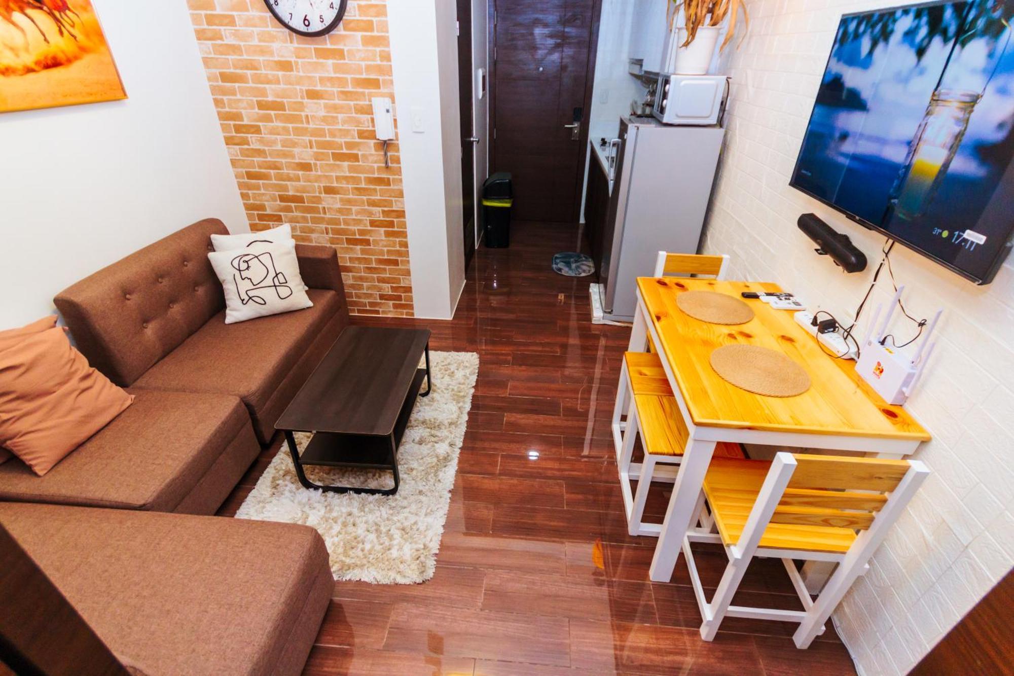 Apartment Serene Trendy Cozy Makati Fun Swim Gym Netflix 4047 *